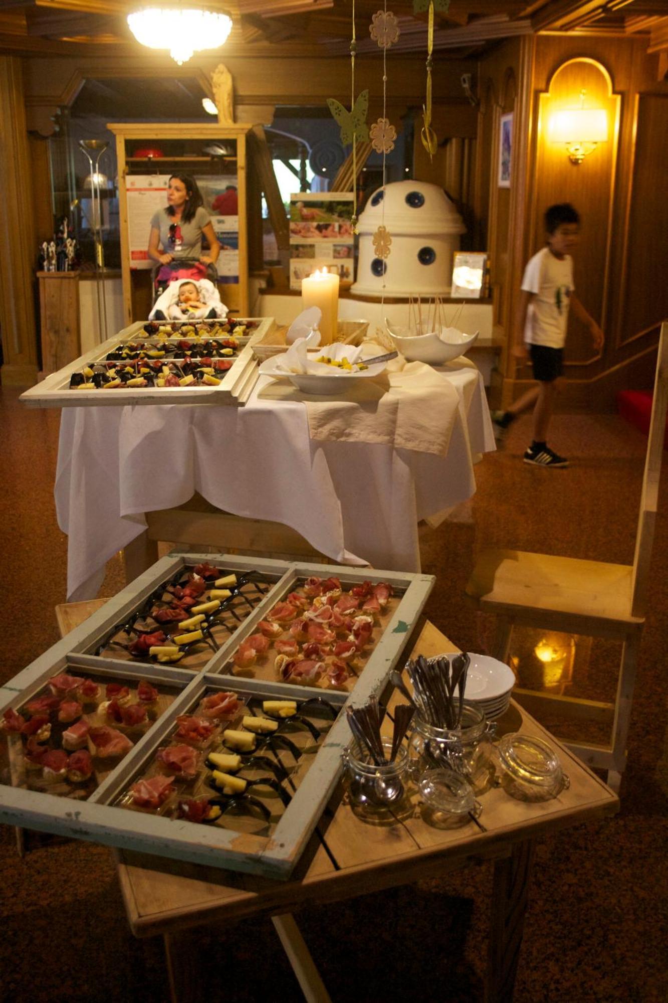 Hotel Catinaccio Віго-ді-Фасса Екстер'єр фото