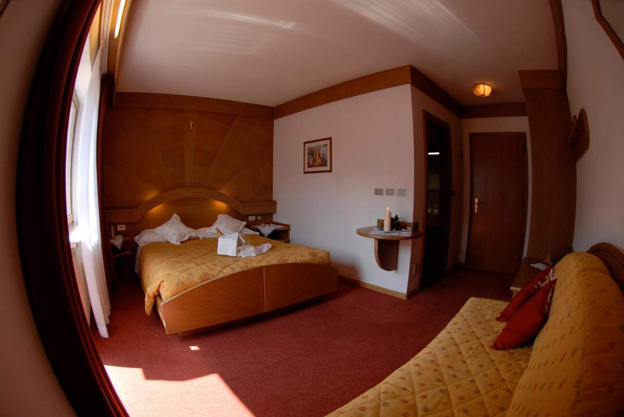 Hotel Catinaccio Віго-ді-Фасса Номер фото